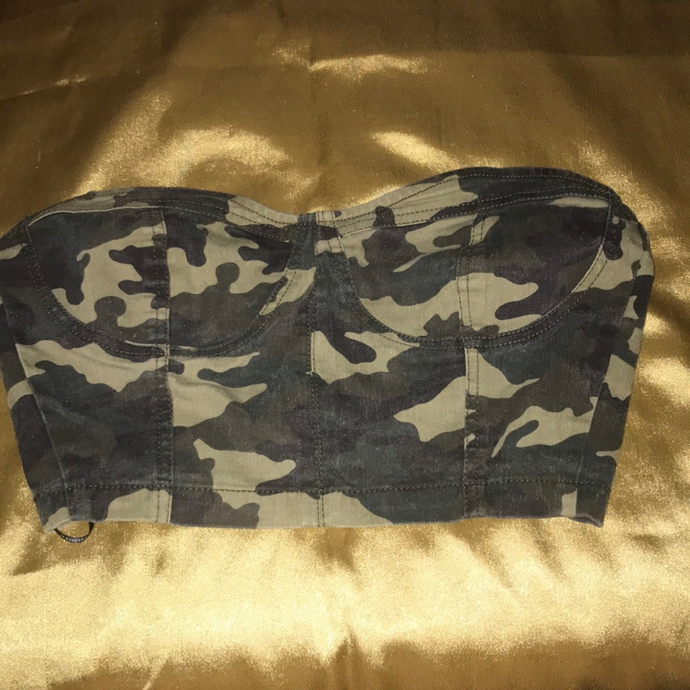 NWOT camo crop top